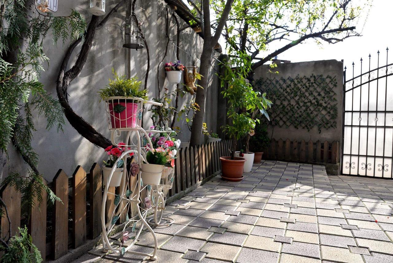 Collosal Studio Bucarest Exterior foto